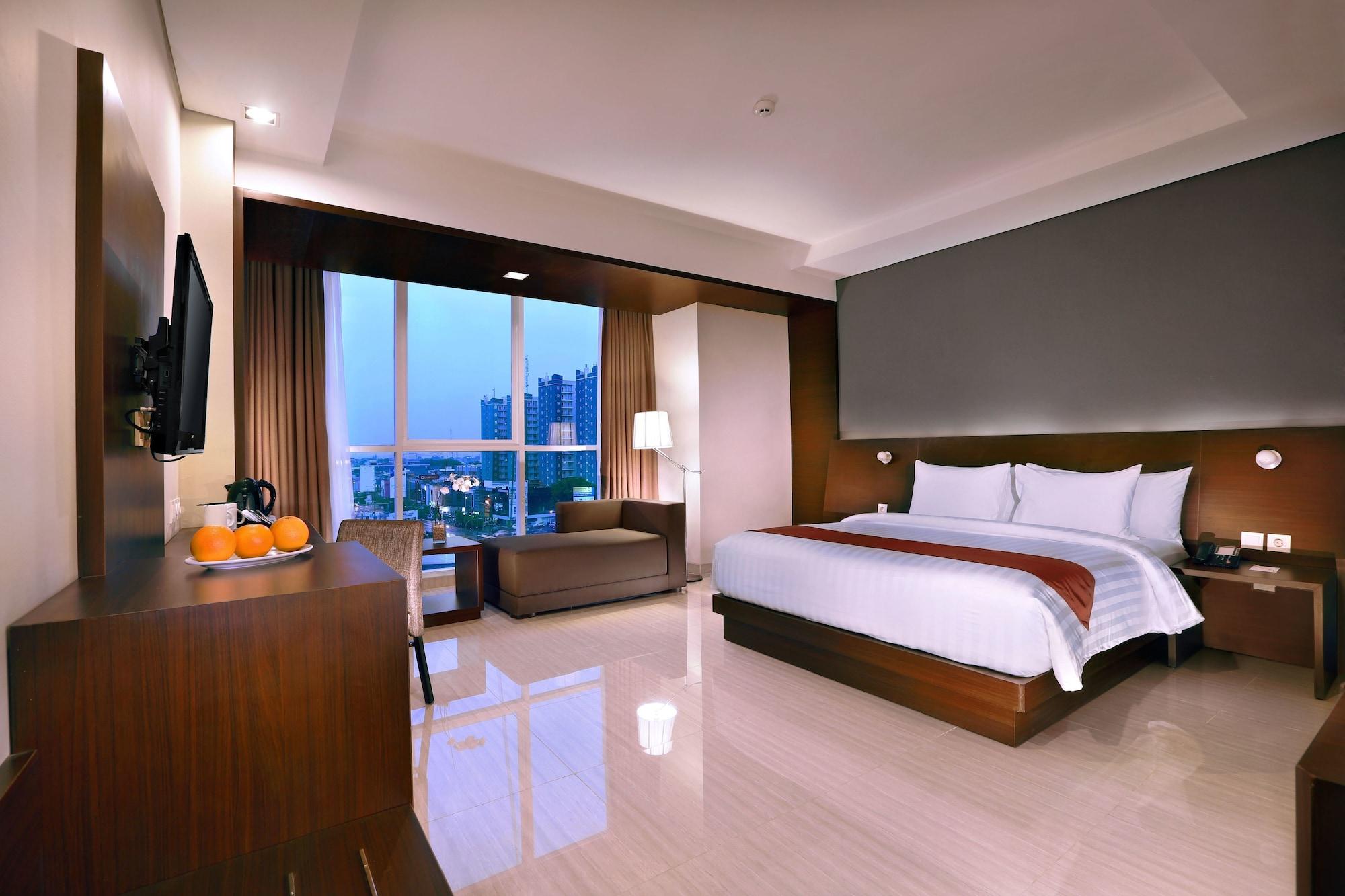 Aston Imperial Bekasi Hotel & Conference Center Exterior photo